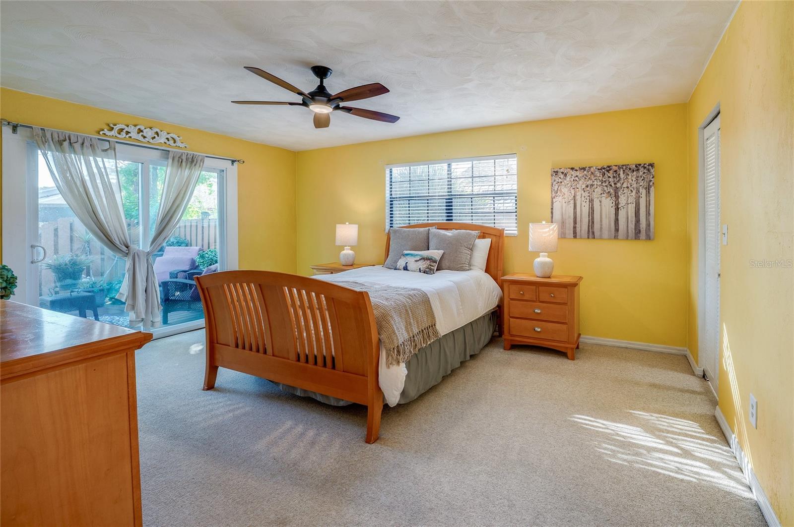 Image 30 of 76 For 609 Andrews Street