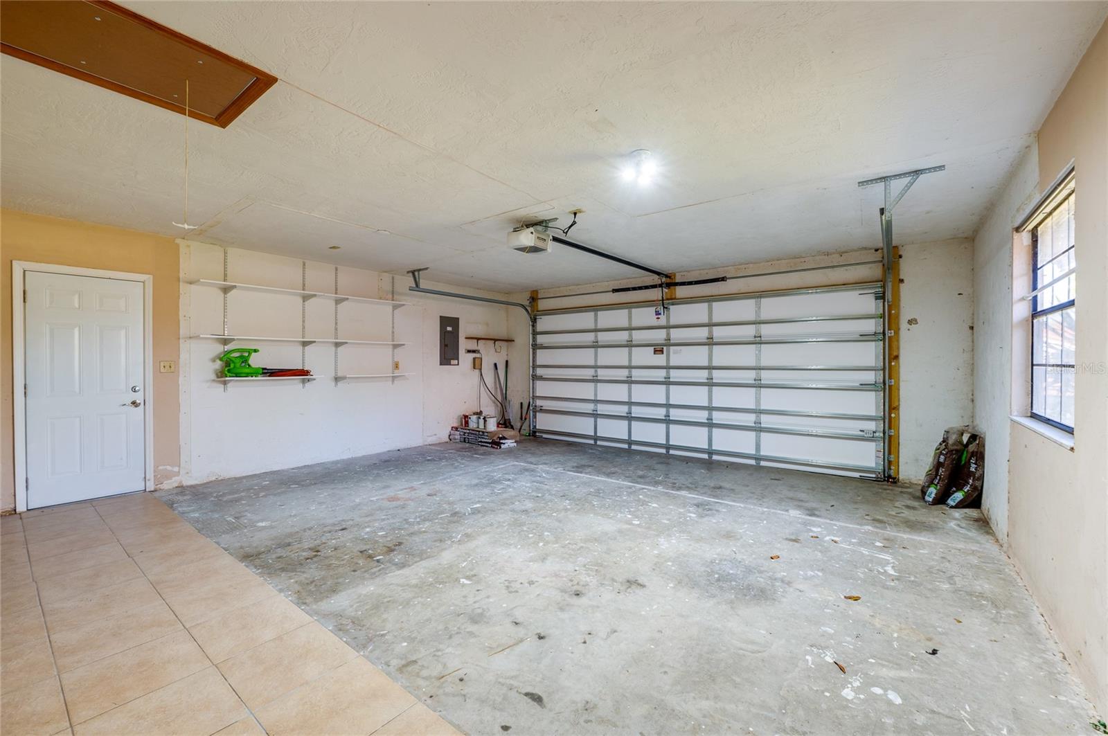 Image 44 of 76 For 609 Andrews Street