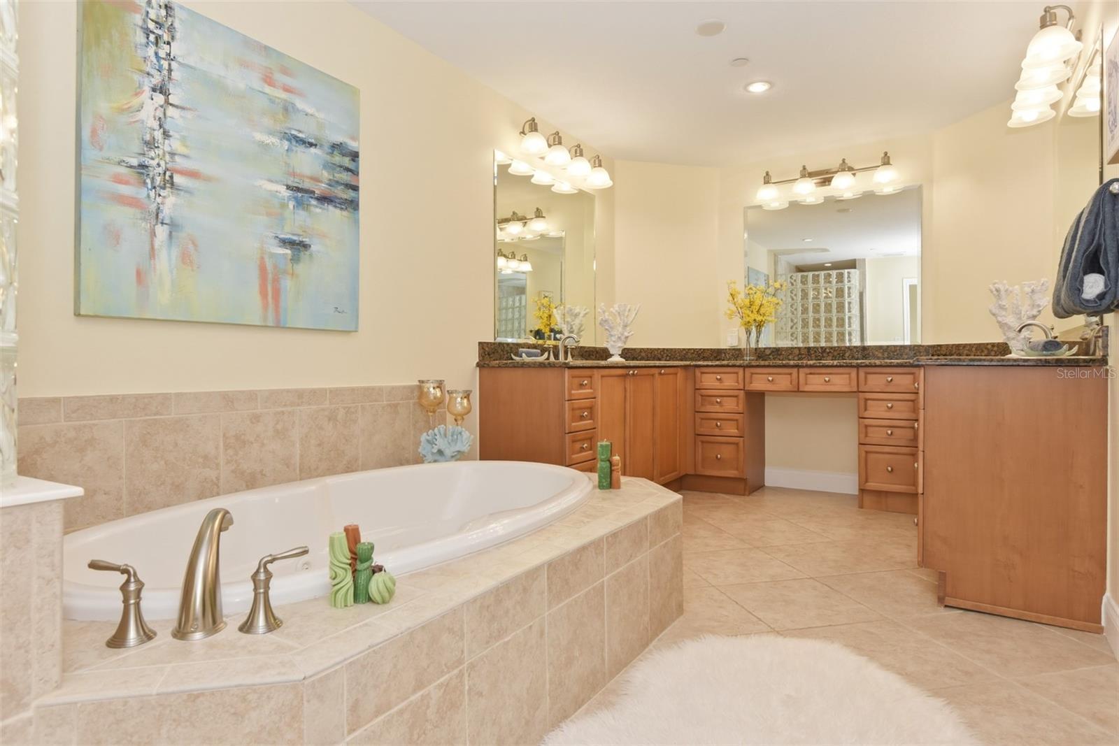 Image 29 of 69 For 2515 Atlantic Avenue 509