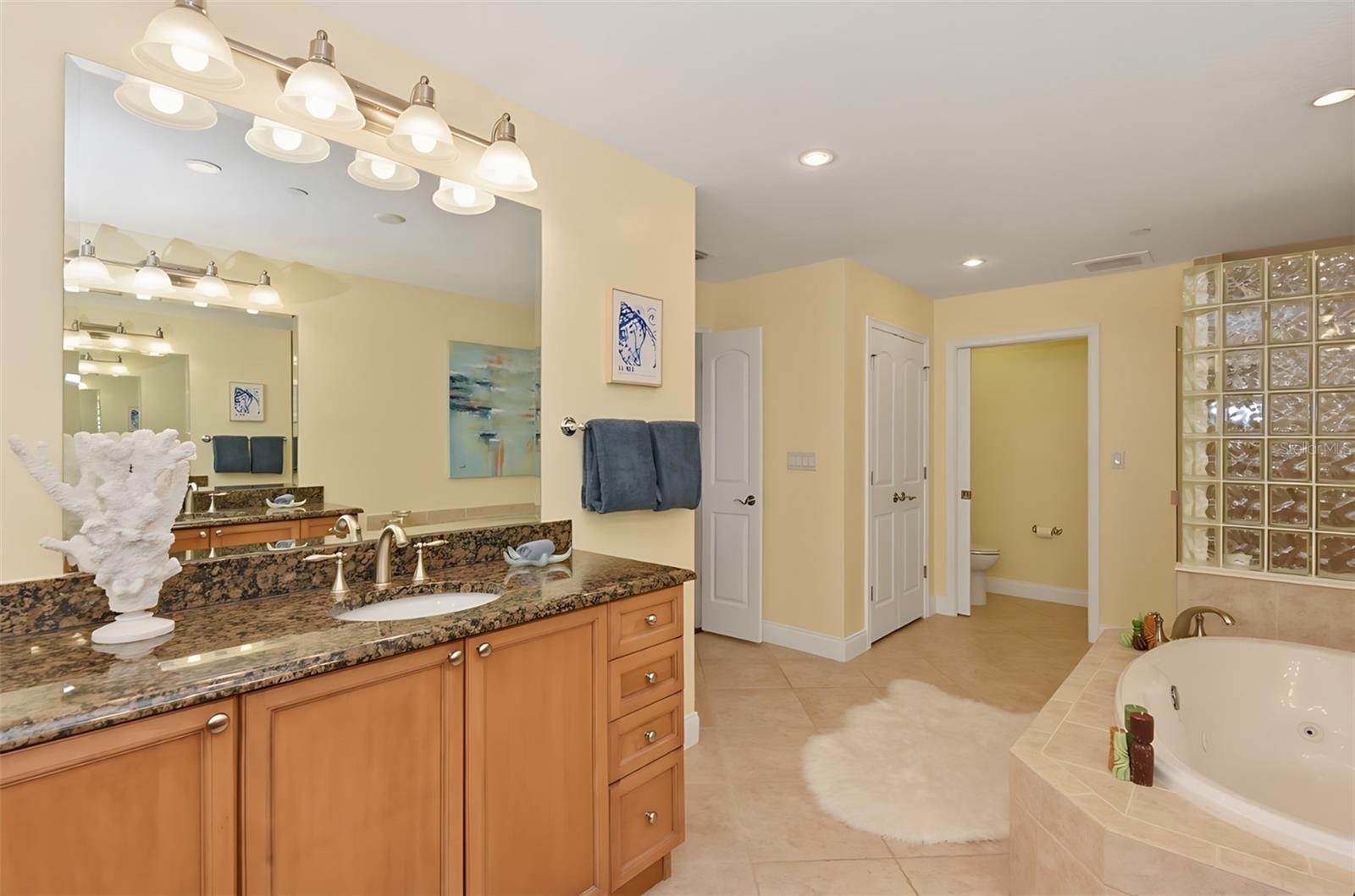 Image 31 of 69 For 2515 Atlantic Avenue 509