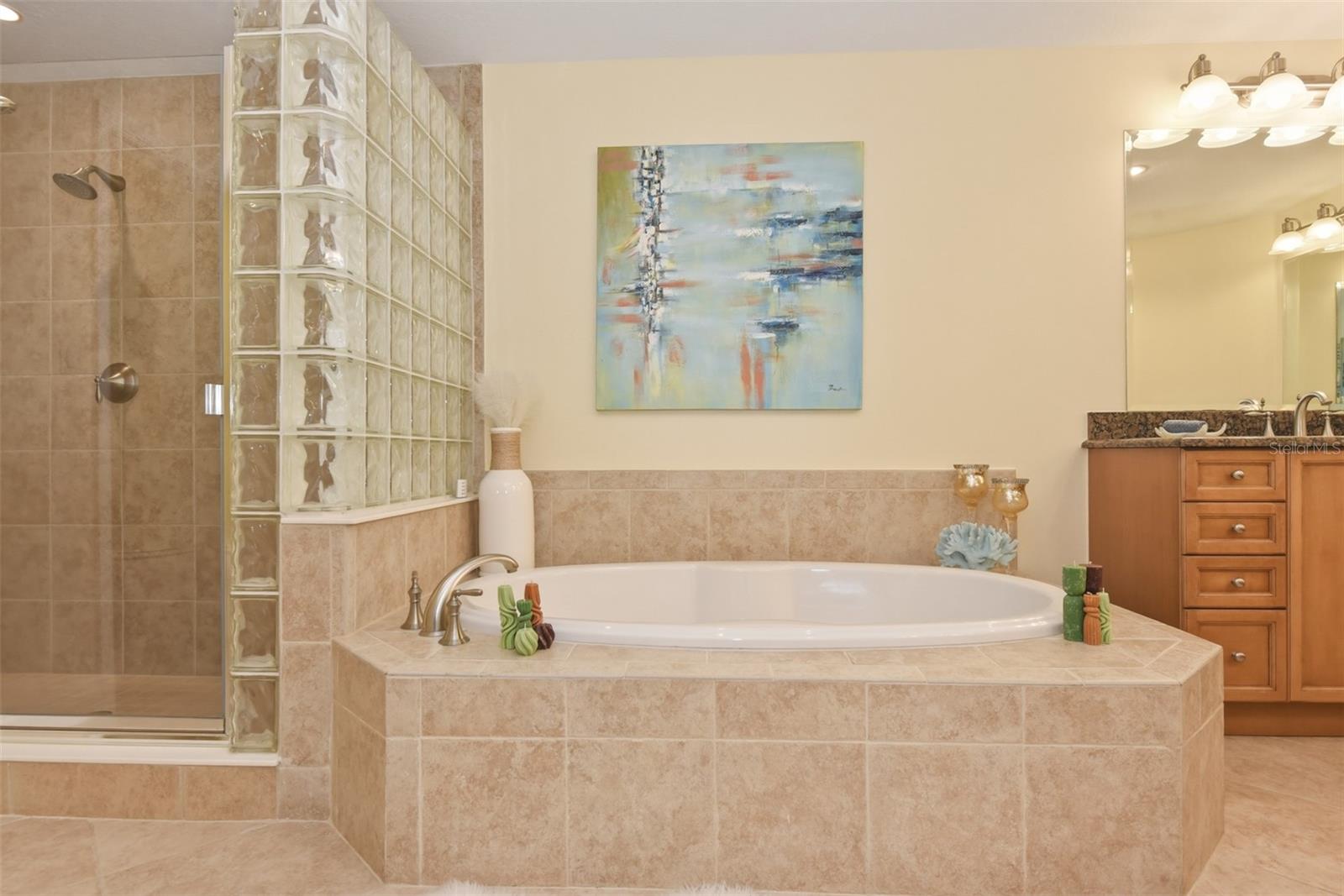 Image 32 of 69 For 2515 Atlantic Avenue 509