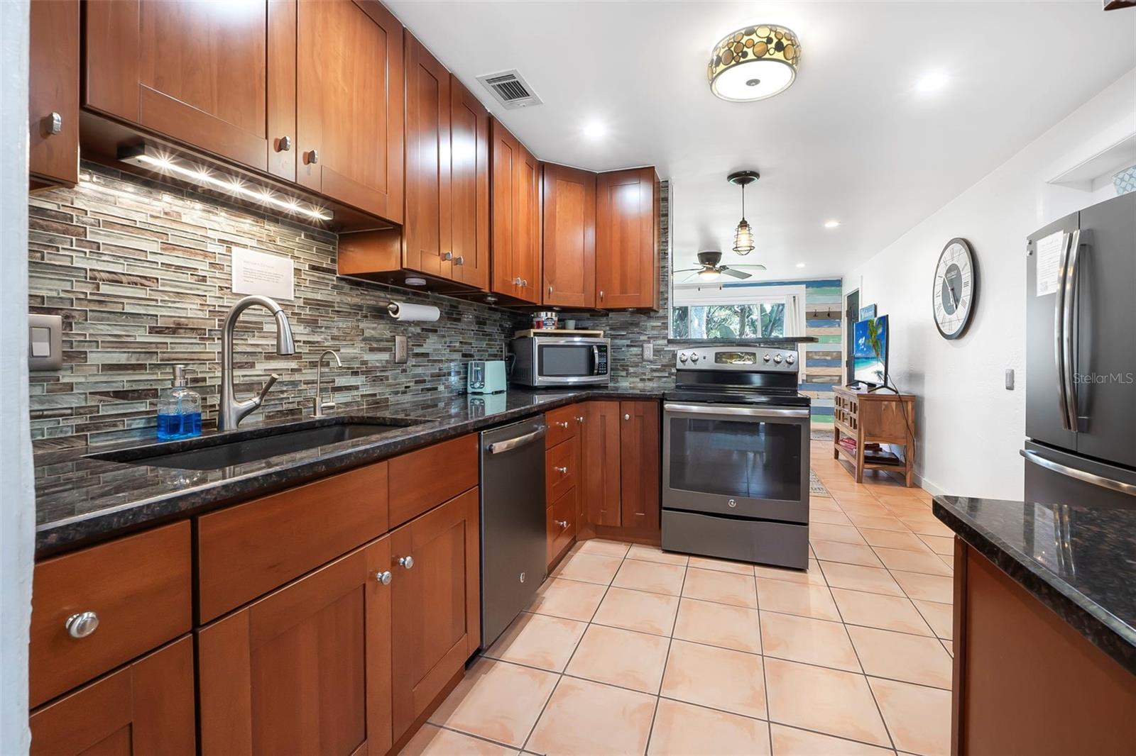 Image 10 of 38 For 82 Margaret Road