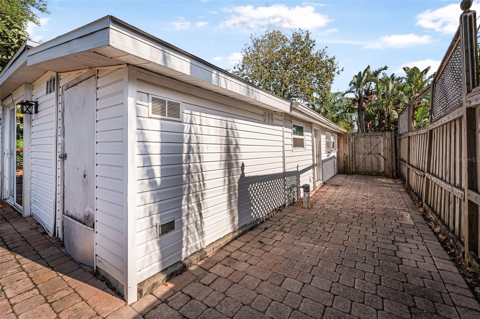 Image 29 of 38 For 82 Margaret Road