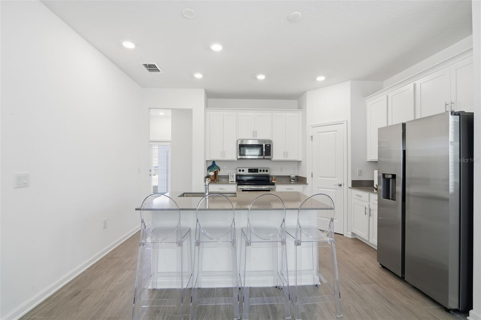 Image 13 of 30 For 6032 Blissful Street