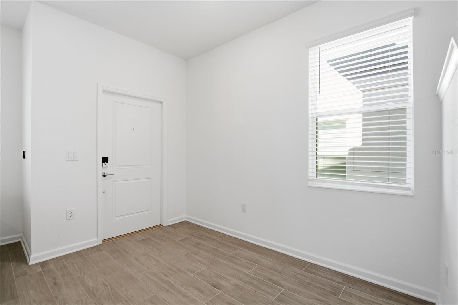 Image 5 of 30 For 6032 Blissful Street