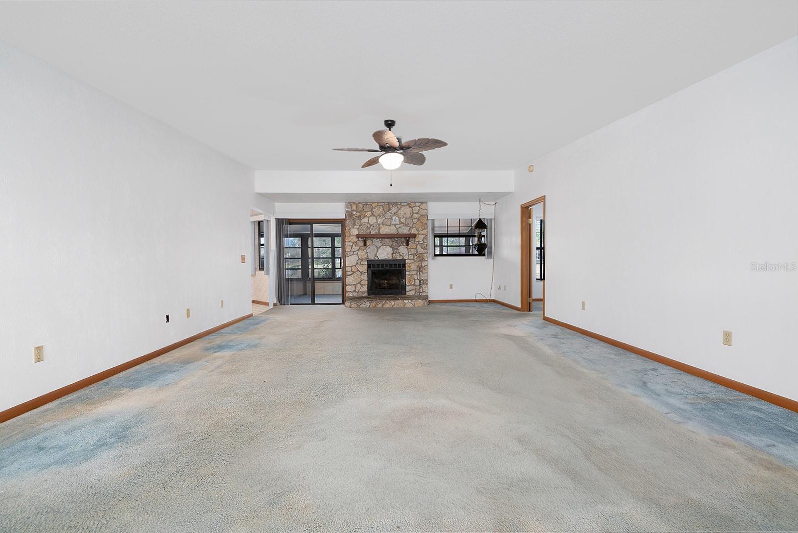 Image 9 of 39 For 627 Ipswich Lane