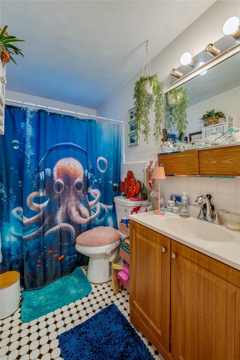 Image 17 of 28 For 1325 Beacon Drive