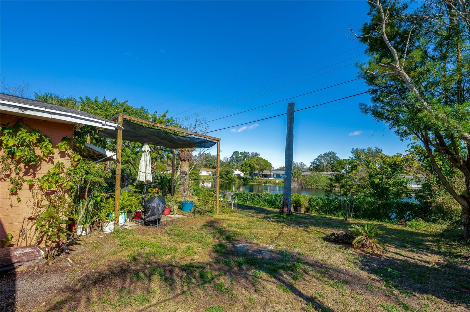 Image 20 of 28 For 1325 Beacon Drive