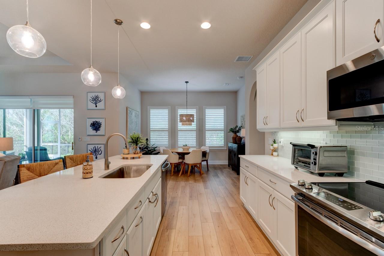 Image 13 of 38 For 436 Nottinghill Street