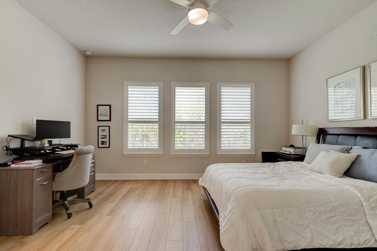 Image 17 of 38 For 436 Nottinghill Street