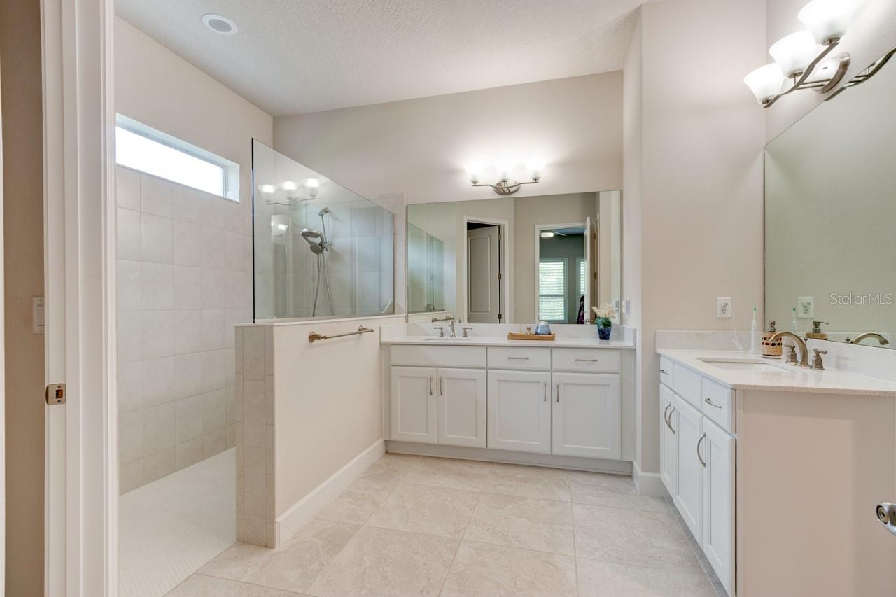 Image 19 of 38 For 436 Nottinghill Street