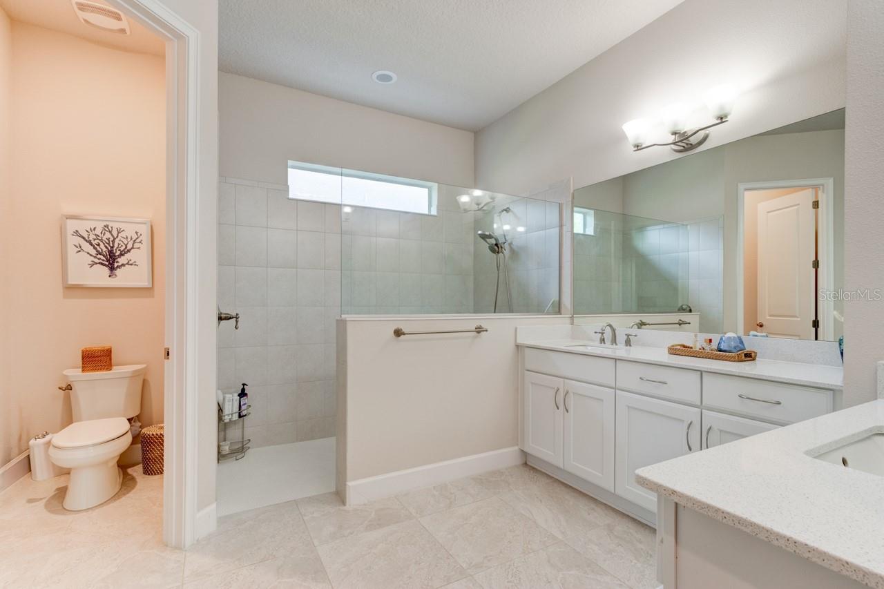 Image 20 of 38 For 436 Nottinghill Street