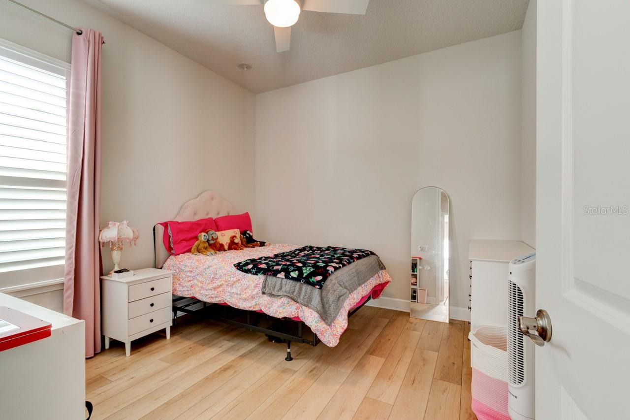 Image 21 of 38 For 436 Nottinghill Street