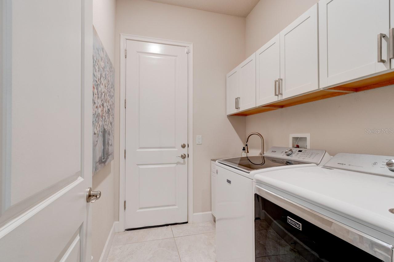 Image 23 of 38 For 436 Nottinghill Street