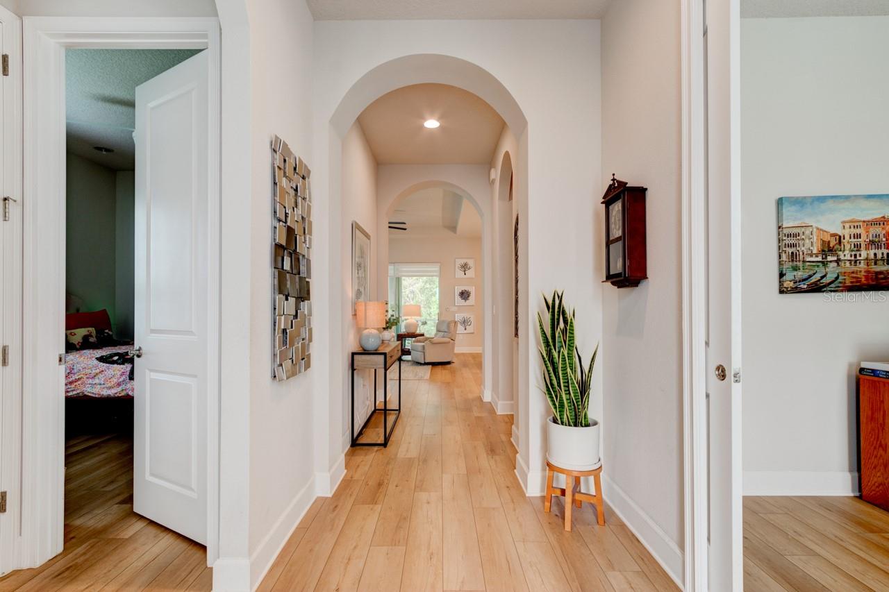 Image 3 of 38 For 436 Nottinghill Street