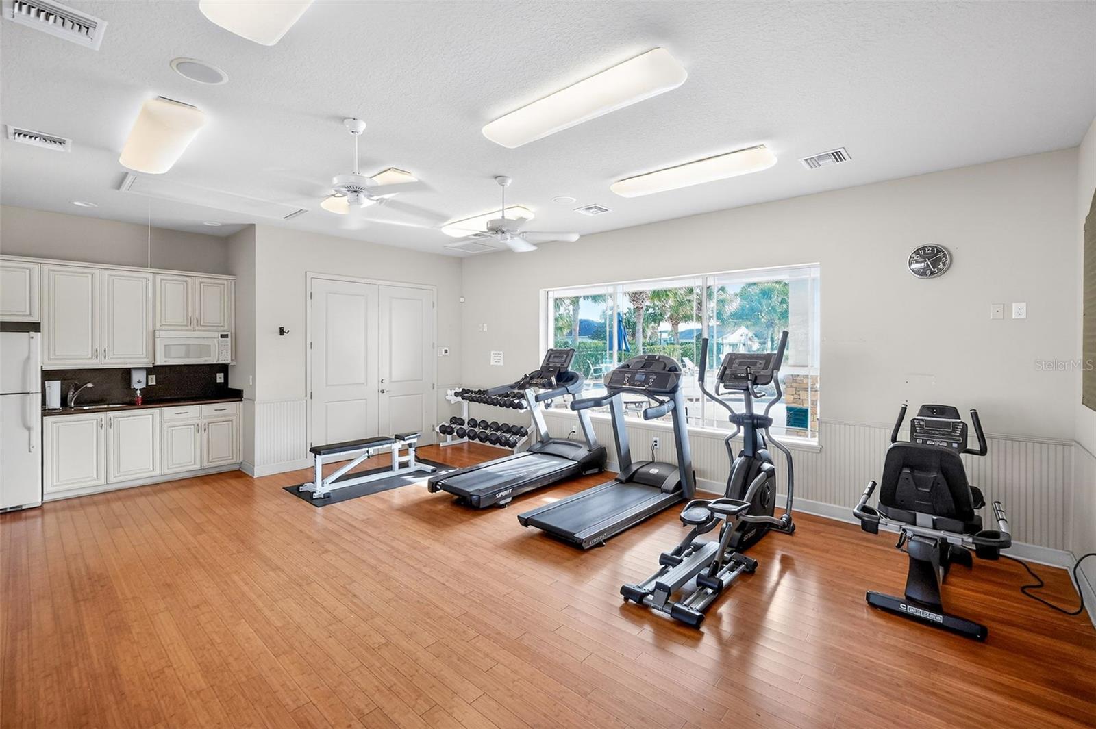 Image 36 of 38 For 436 Nottinghill Street