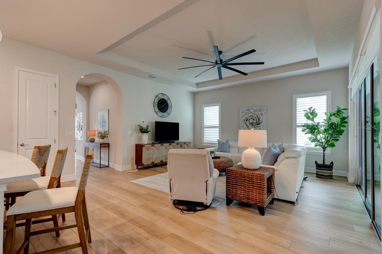 Image 8 of 38 For 436 Nottinghill Street