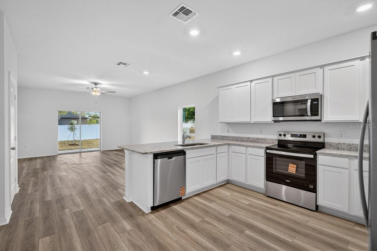 Image 11 of 39 For 2921 Garret Street