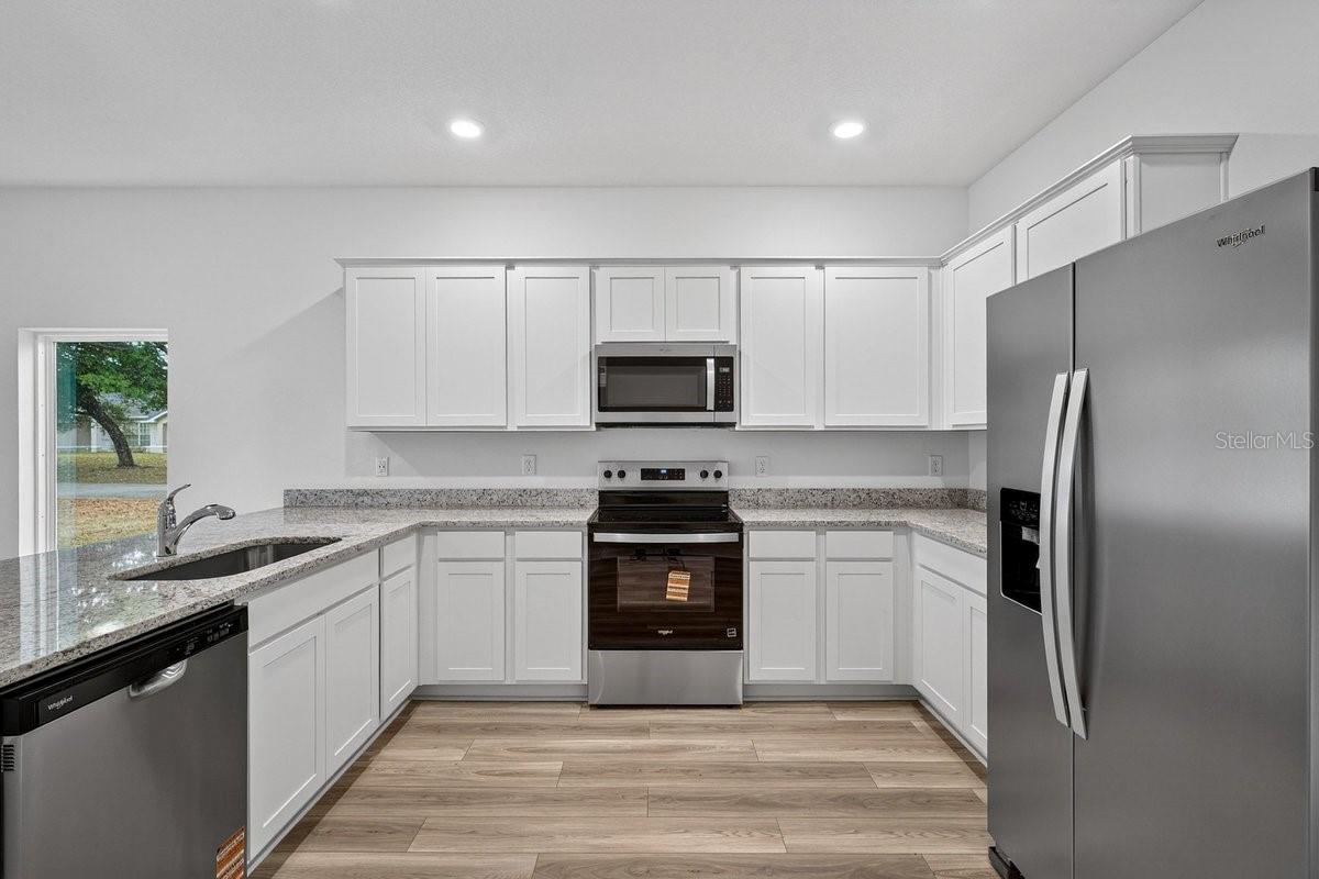 Image 12 of 39 For 2921 Garret Street