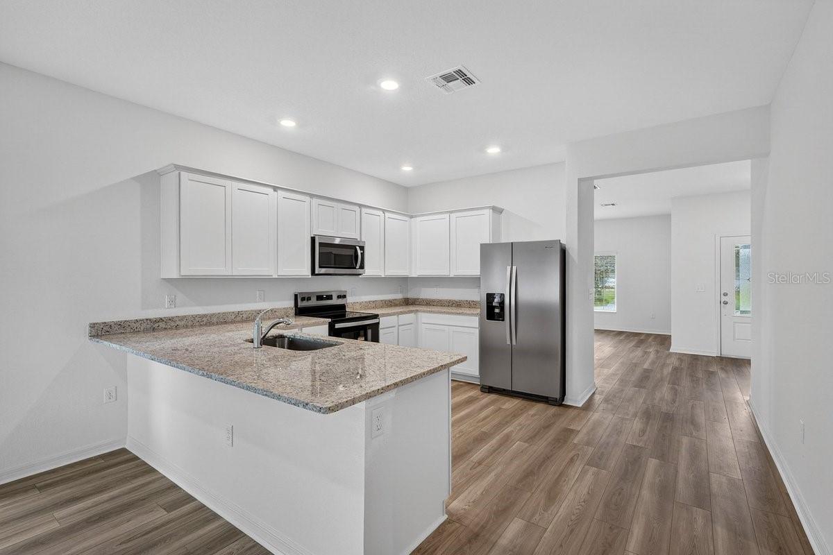 Image 13 of 39 For 2921 Garret Street