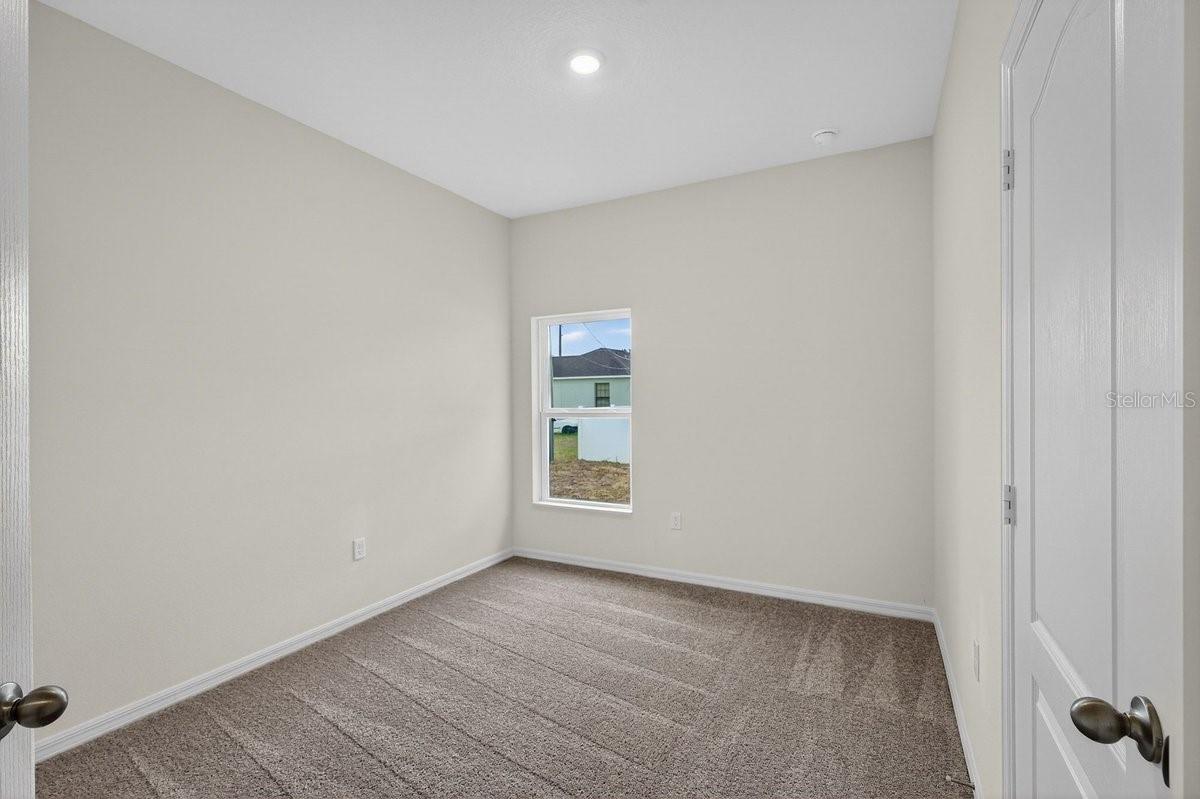 Image 17 of 39 For 2921 Garret Street