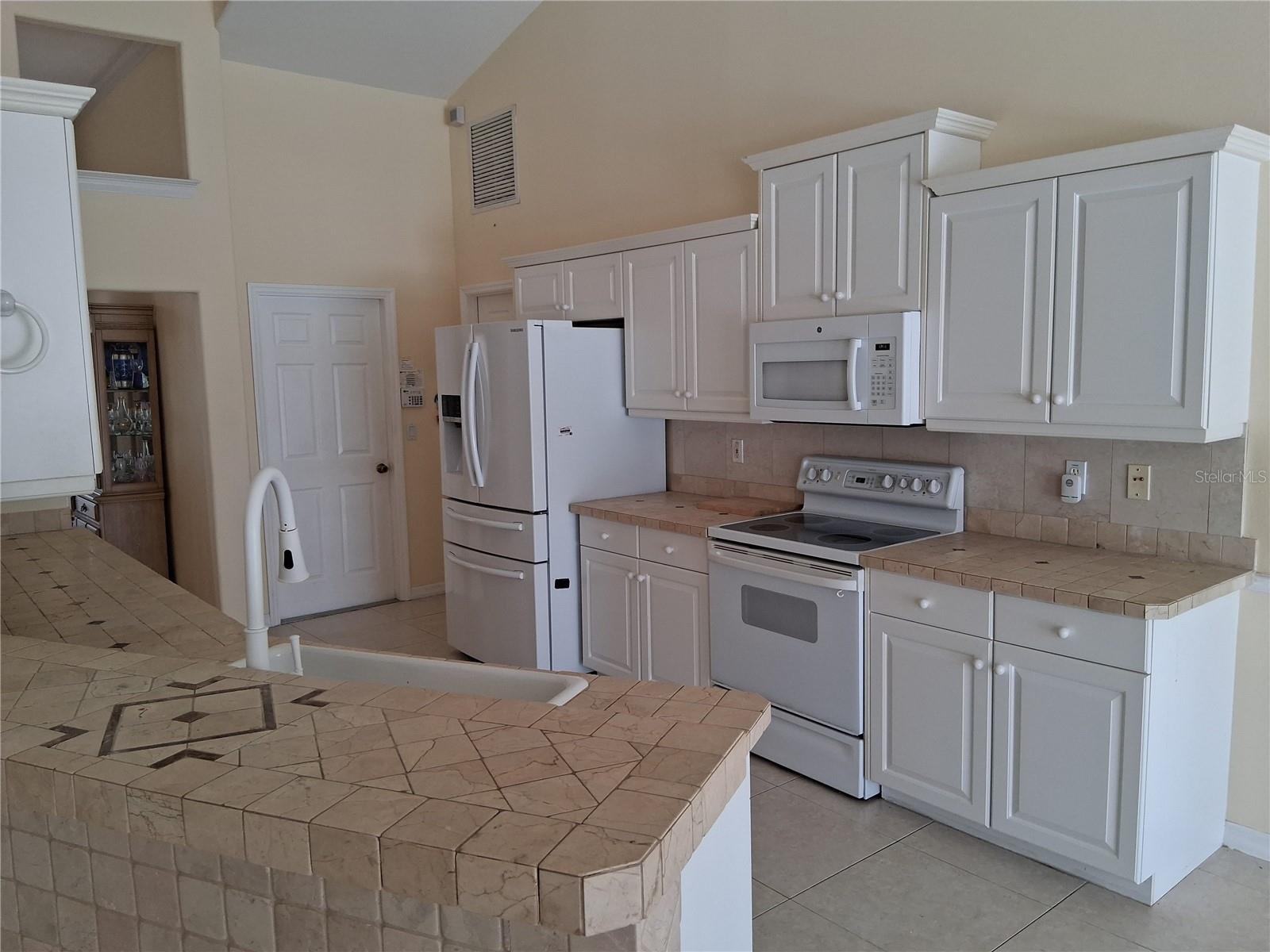 Image 7 of 26 For 1441 Olde Kensington Lane