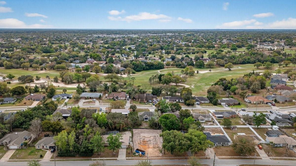 Image 4 of 14 For 1280 Seagate Drive