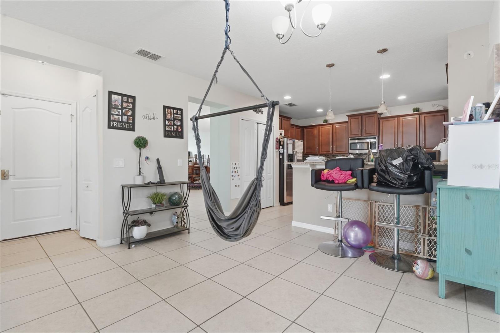 Image 11 of 48 For 503 Kestrel Drive