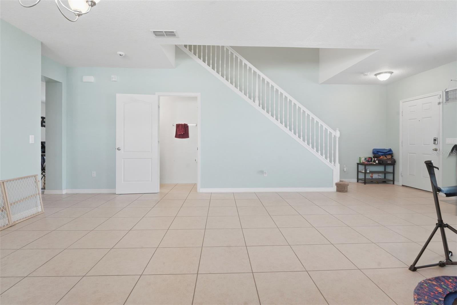 Image 13 of 48 For 503 Kestrel Drive