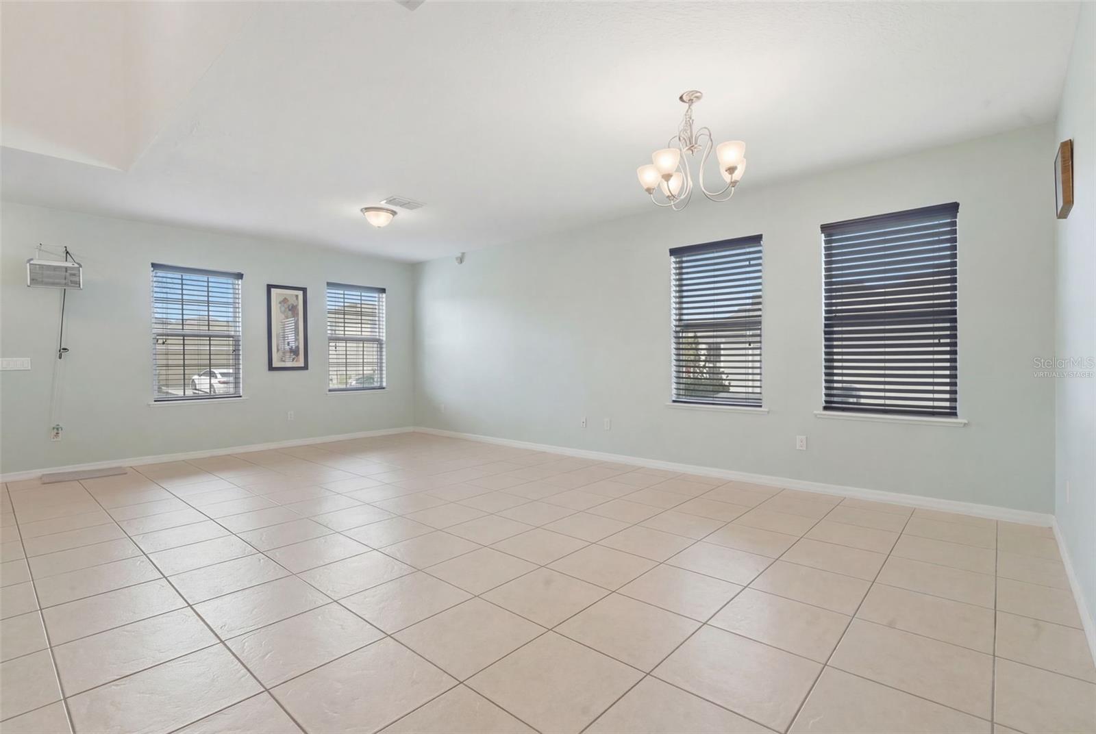 Image 15 of 48 For 503 Kestrel Drive