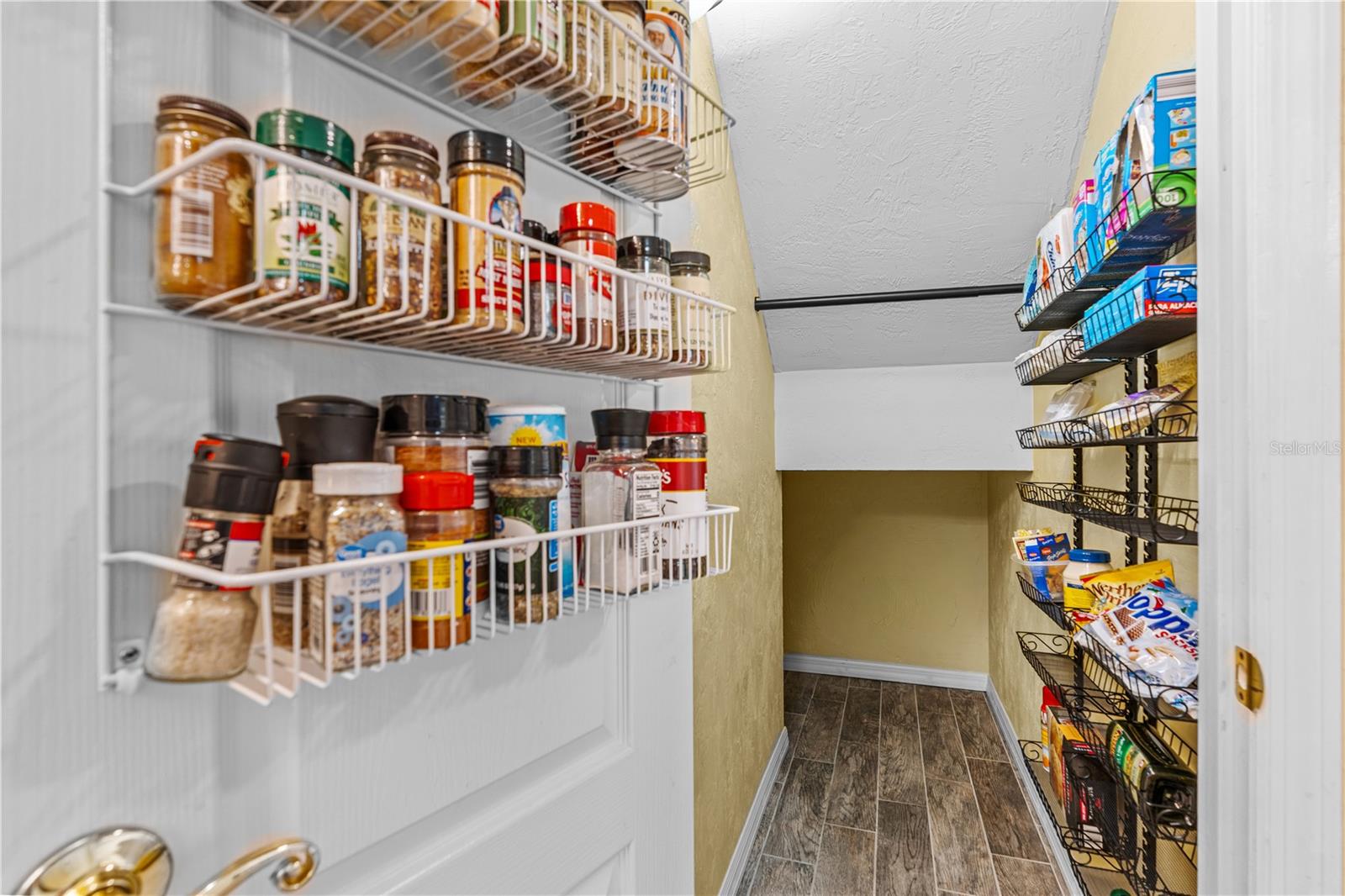 Image 24 of 43 For 124 Rose Bank Road