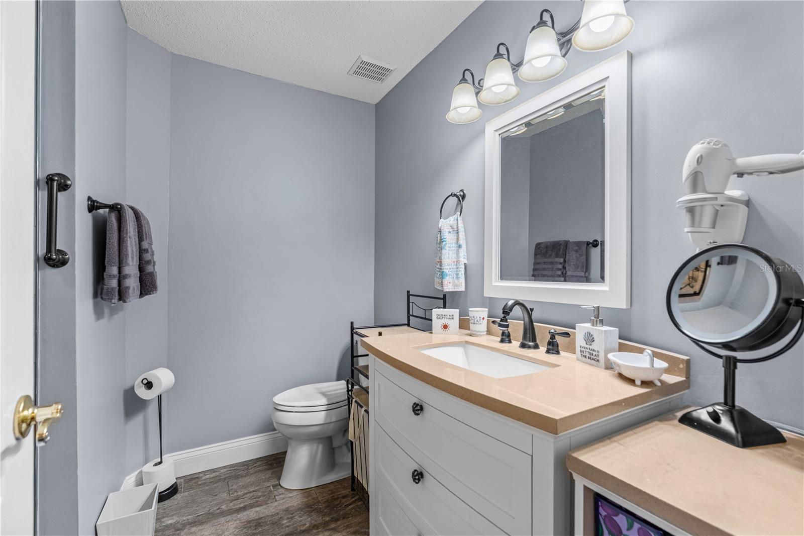 Image 30 of 43 For 124 Rose Bank Road