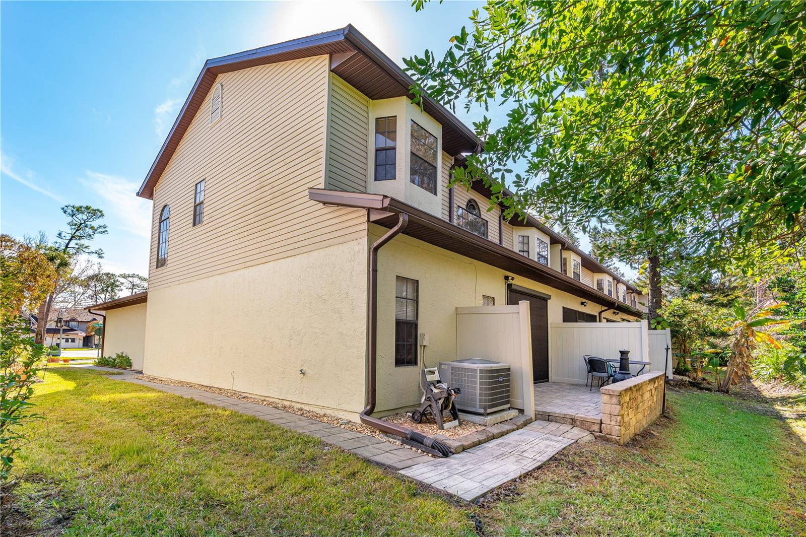 Image 6 of 43 For 124 Rose Bank Road