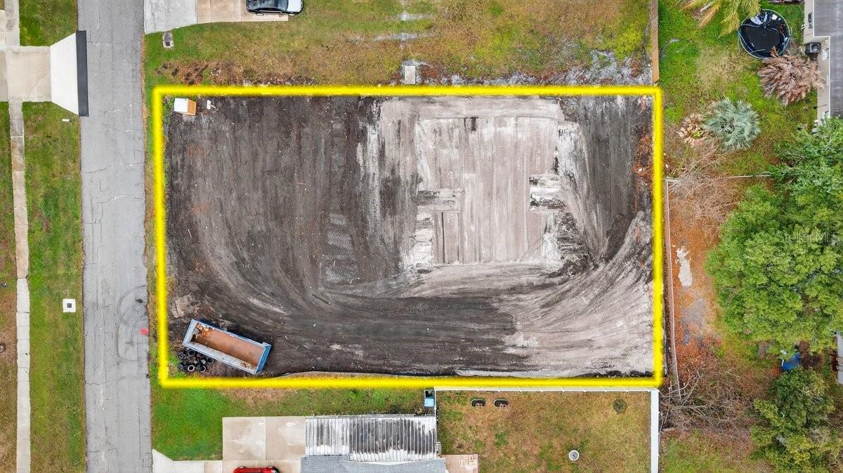 Image 12 of 13 For 897 Picasso Avenue