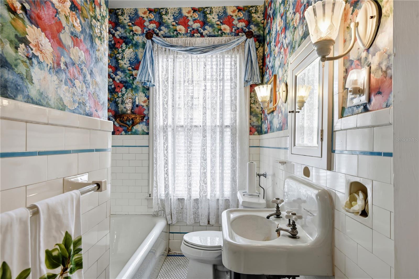 Image 34 of 89 For 347 3rd Avenue