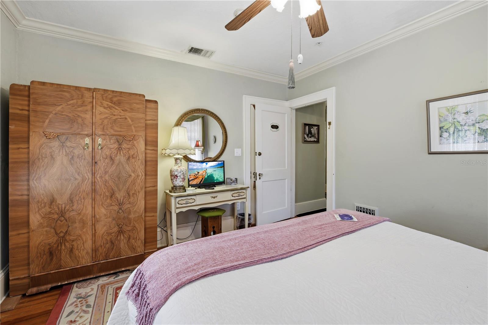 Image 38 of 89 For 347 3rd Avenue