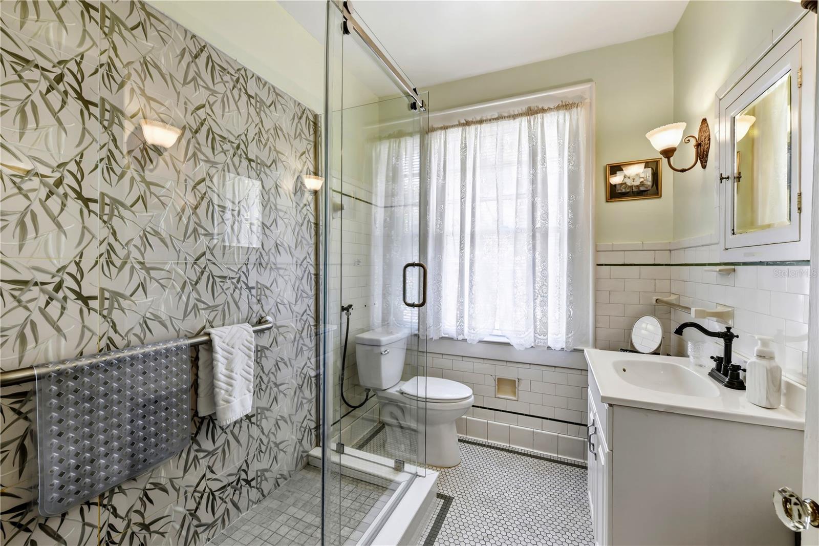 Image 51 of 89 For 347 3rd Avenue