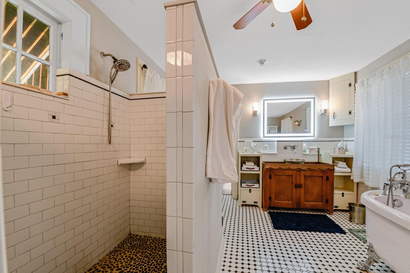 Image 61 of 89 For 347 3rd Avenue