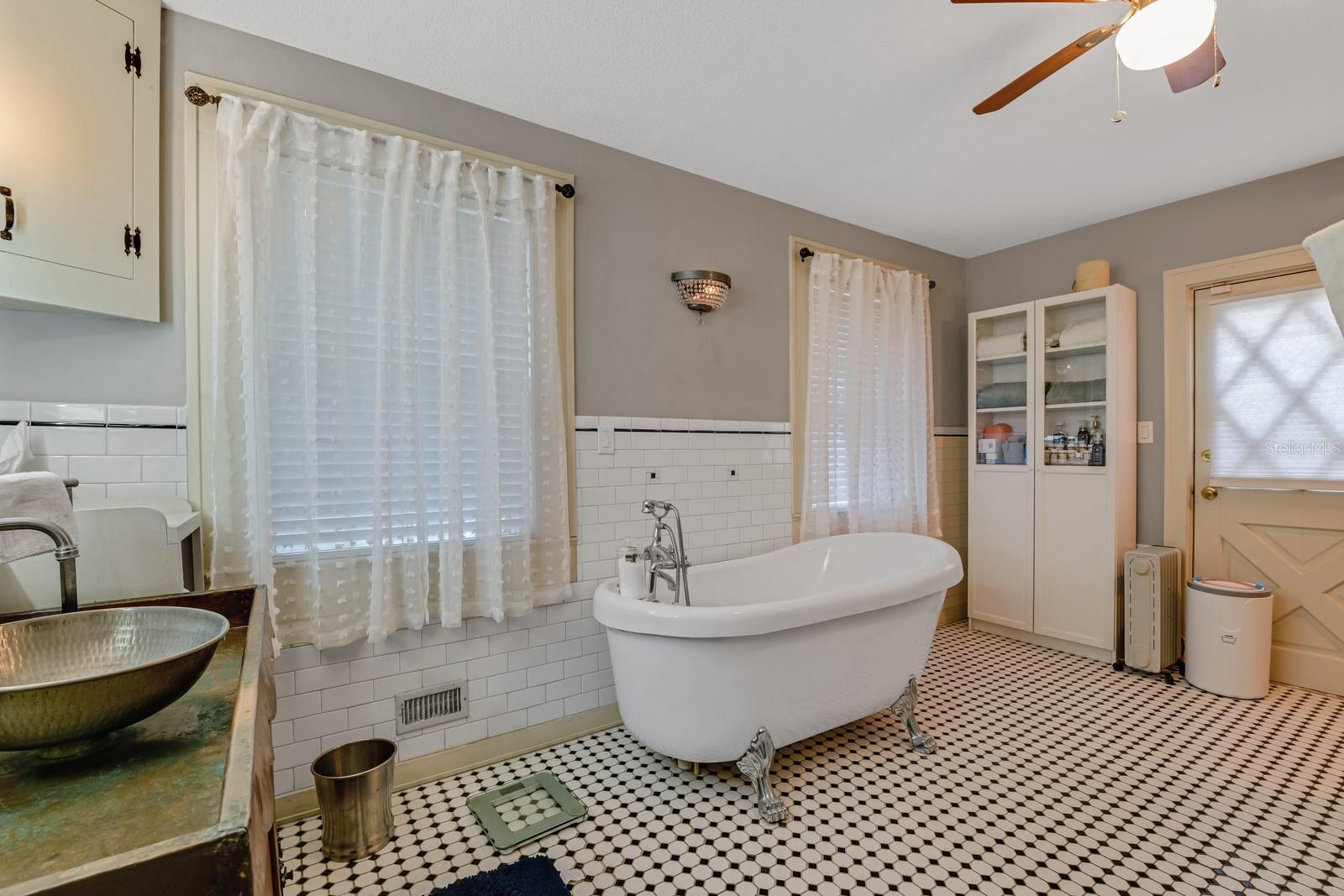 Image 63 of 89 For 347 3rd Avenue