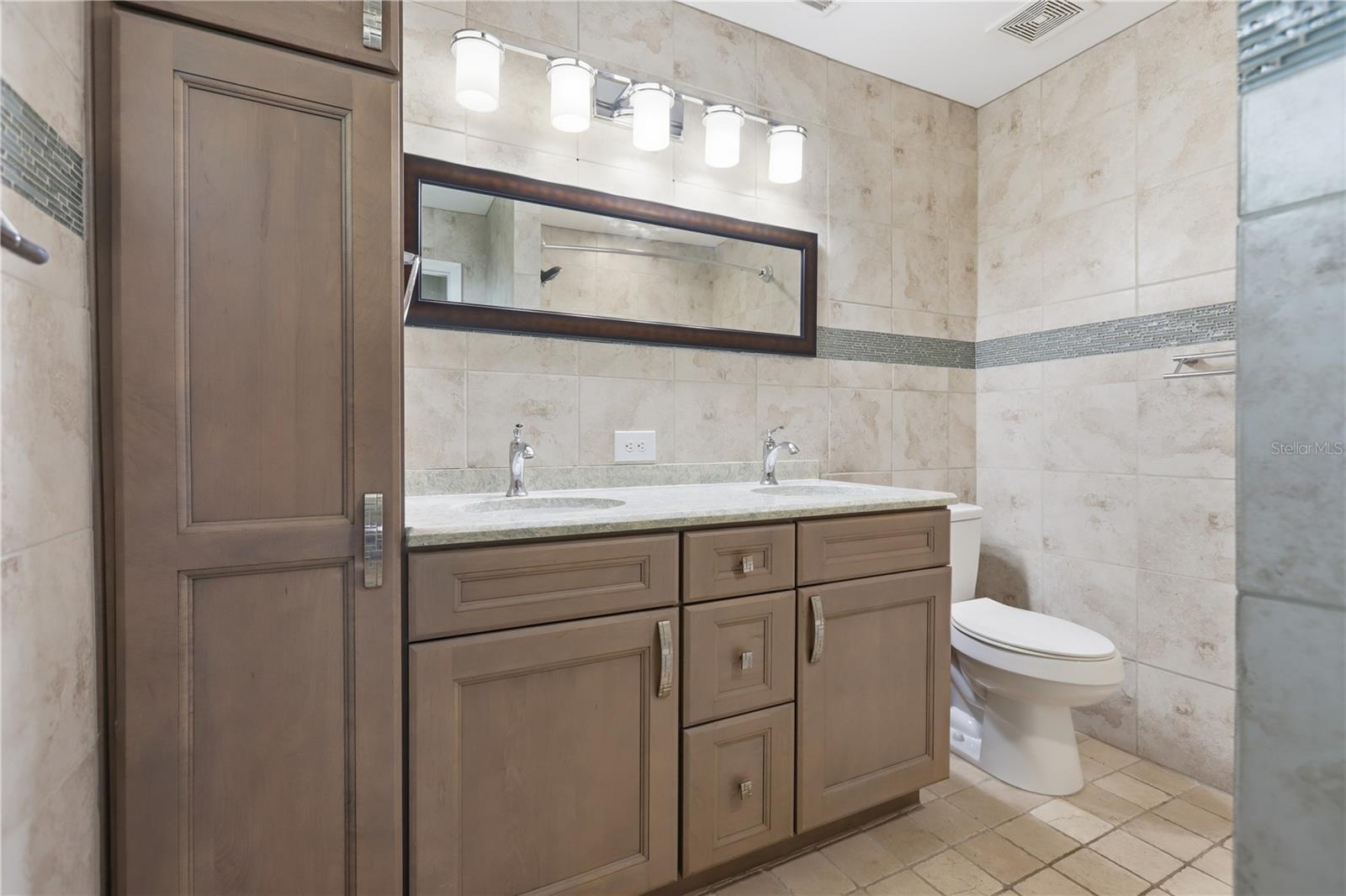 Listing photo id 20 for 2722 Atlantic Avenue