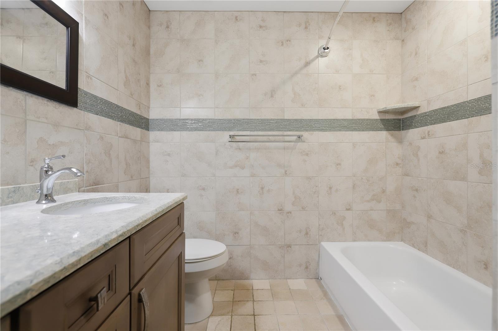 Listing photo id 21 for 2722 Atlantic Avenue