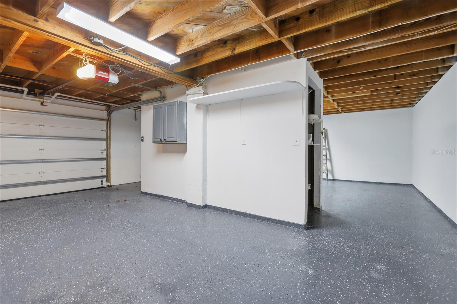 Listing photo id 28 for 2722 Atlantic Avenue