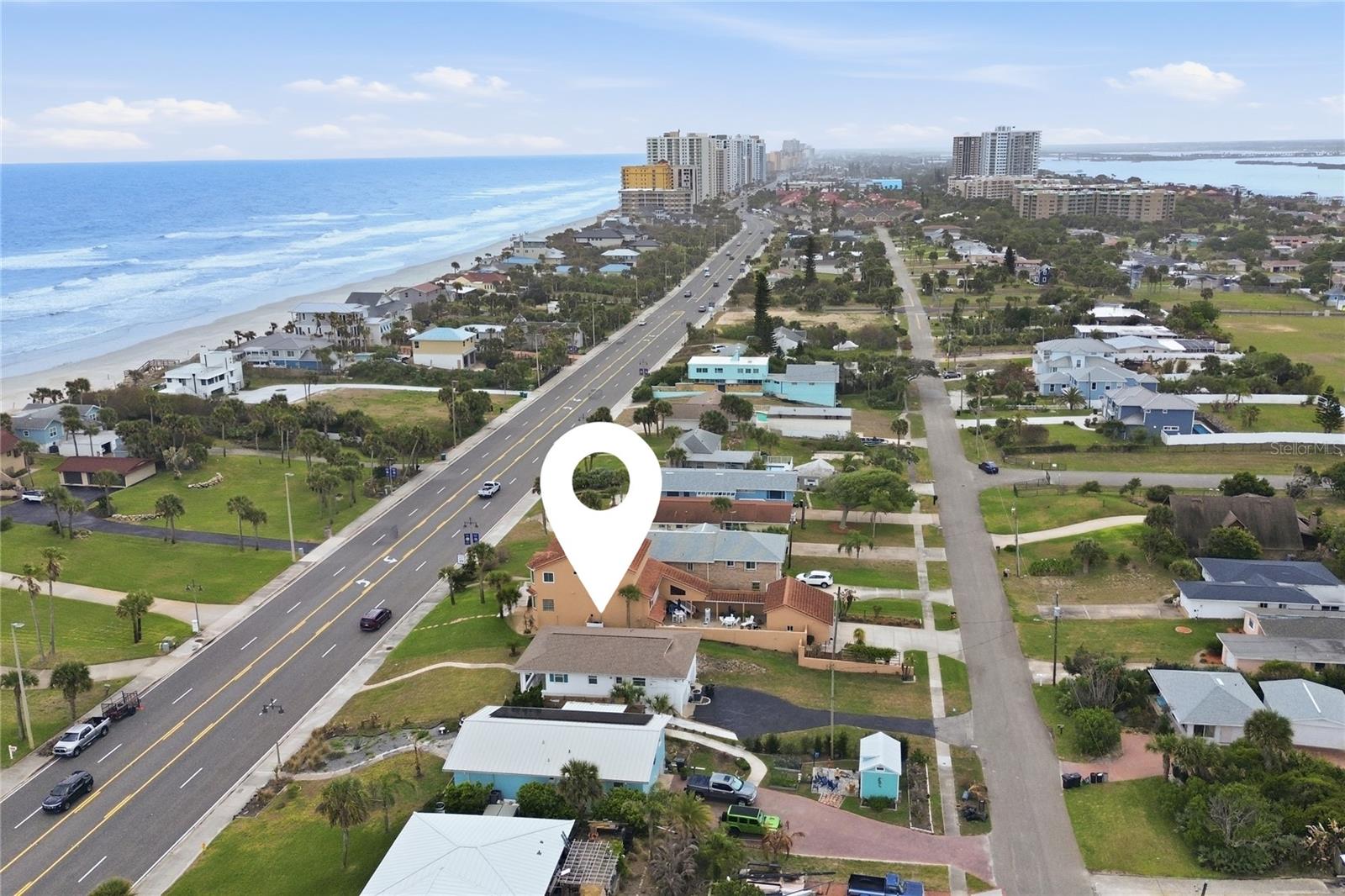 Listing photo id 3 for 2722 Atlantic Avenue