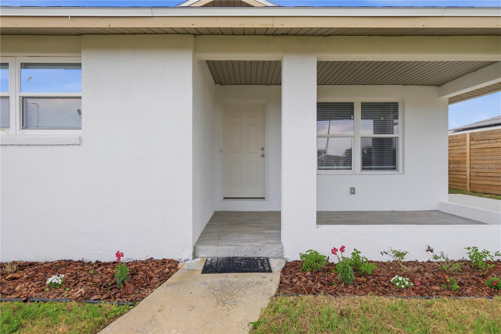 Listing photo id 4 for 2722 Atlantic Avenue