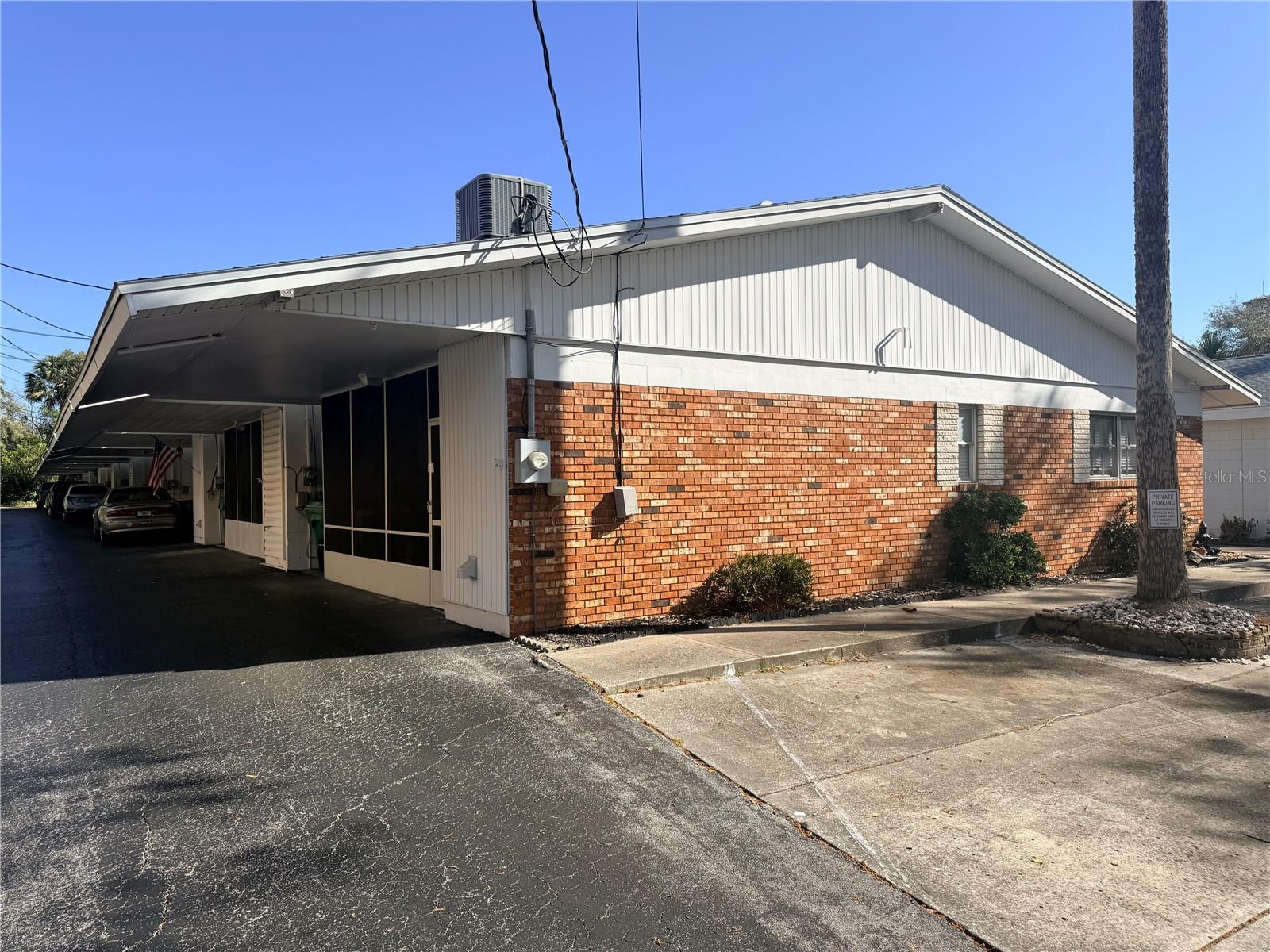 Image 3 of 28 For 135 Minnesota Avenue 8