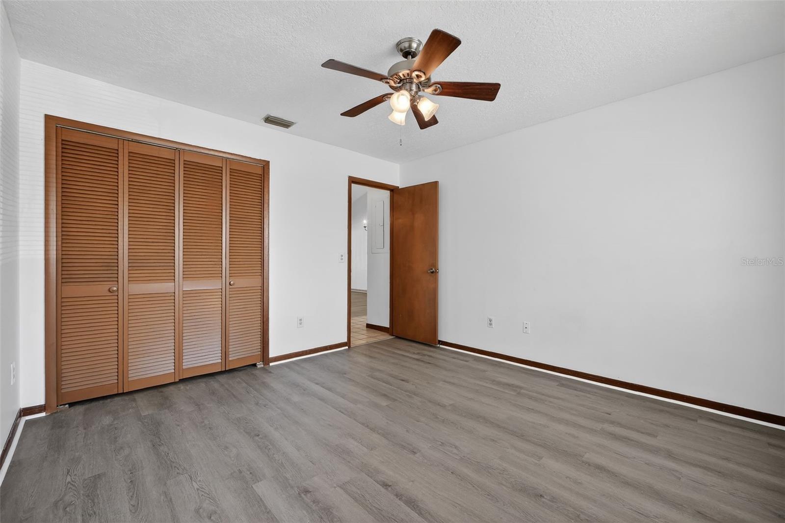 Image 13 of 25 For 3559 Forest Branch Drive Apt E