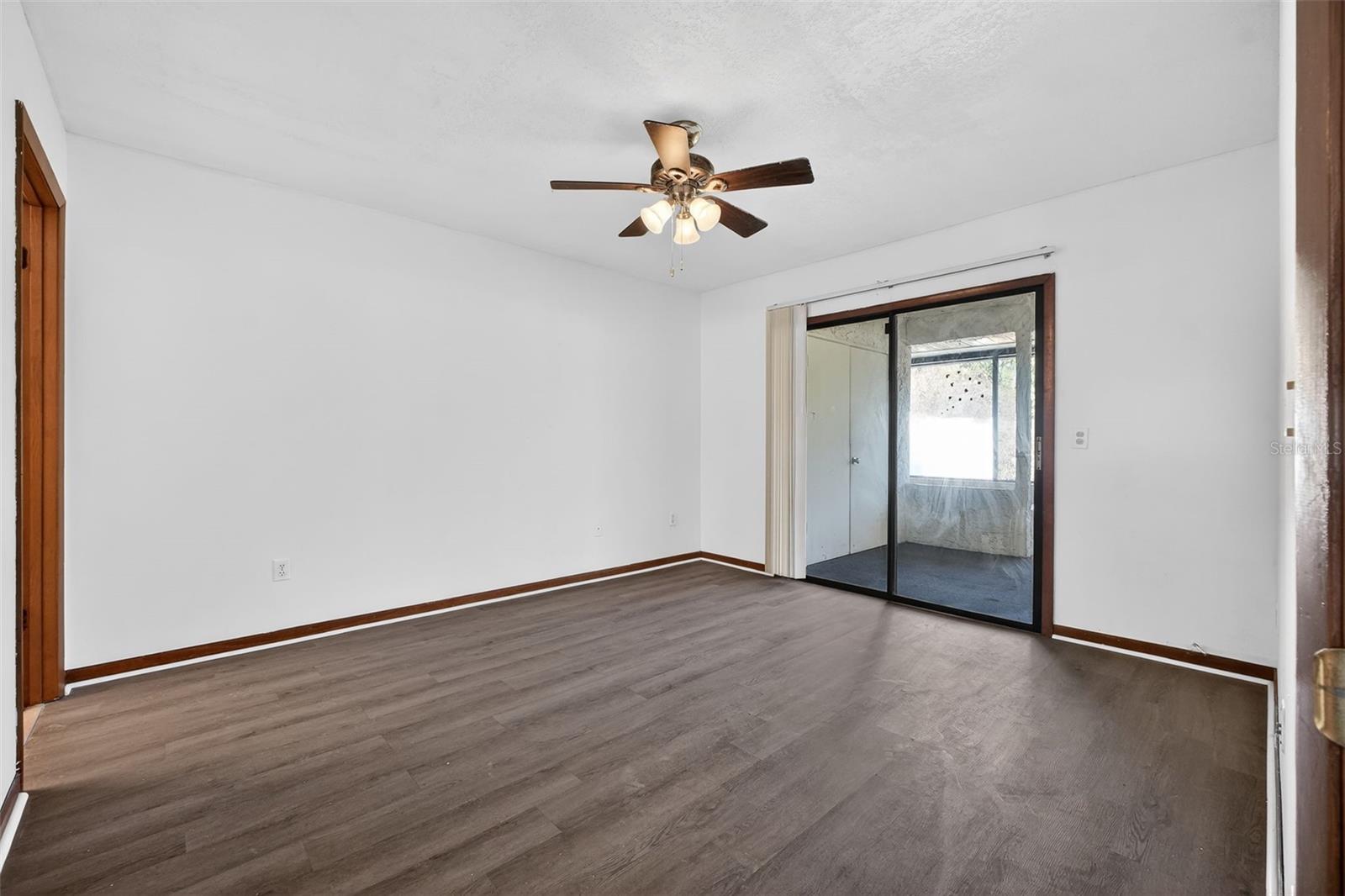 Image 15 of 25 For 3559 Forest Branch Drive Apt E