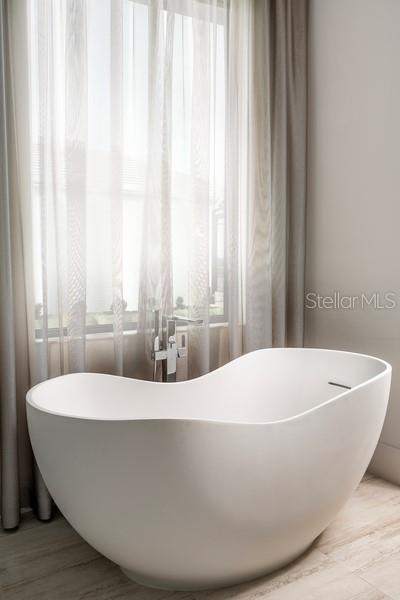 Image 26 of 27 For 14047 Lake Price Drive