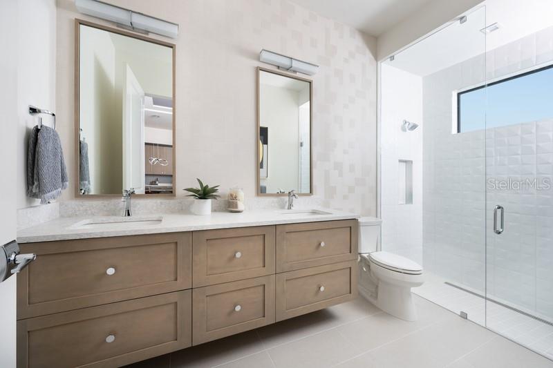 Image 7 of 27 For 14047 Lake Price Drive