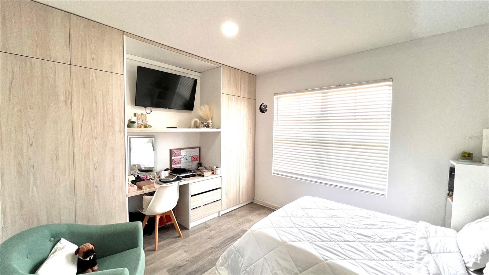 Image 17 of 30 For 914 Guadalupe Drive